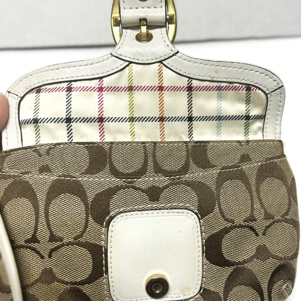 COACH wristlet/clutch - Picture 6 of 9